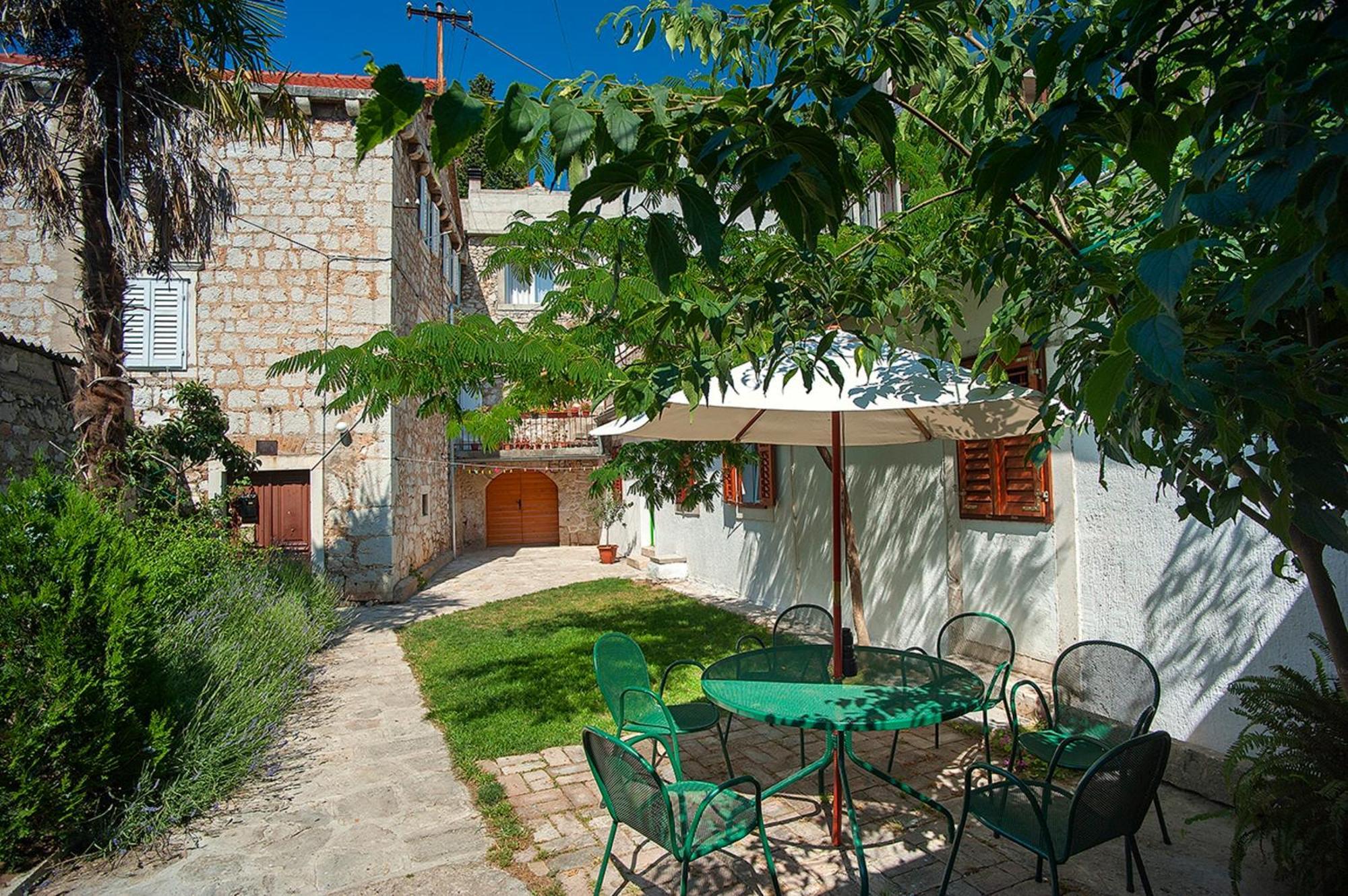 שיבניק Dalmatian Garden - Free Parking - City Centre מראה חיצוני תמונה